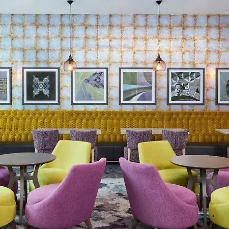 Hotel Leonardo