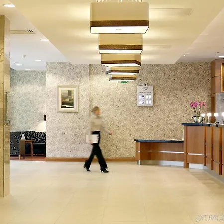 Hotel Leonardo